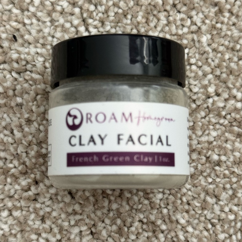 ROAM French Green Clay Facial Mask - Black and Cream